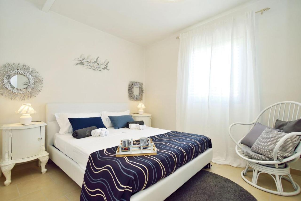 Casa Con Accesso Al Mare Apartment Santa Maria Del Focallo Luaran gambar