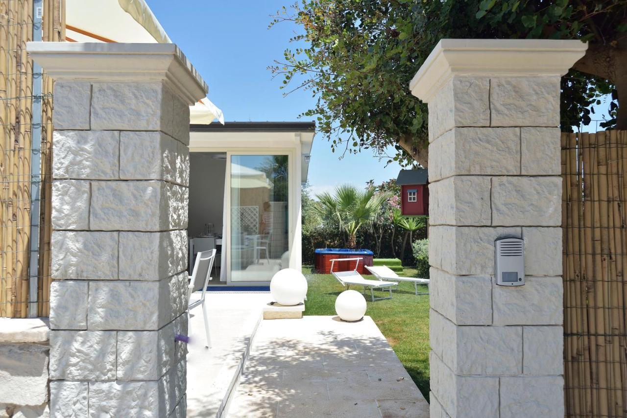 Casa Con Accesso Al Mare Apartment Santa Maria Del Focallo Luaran gambar
