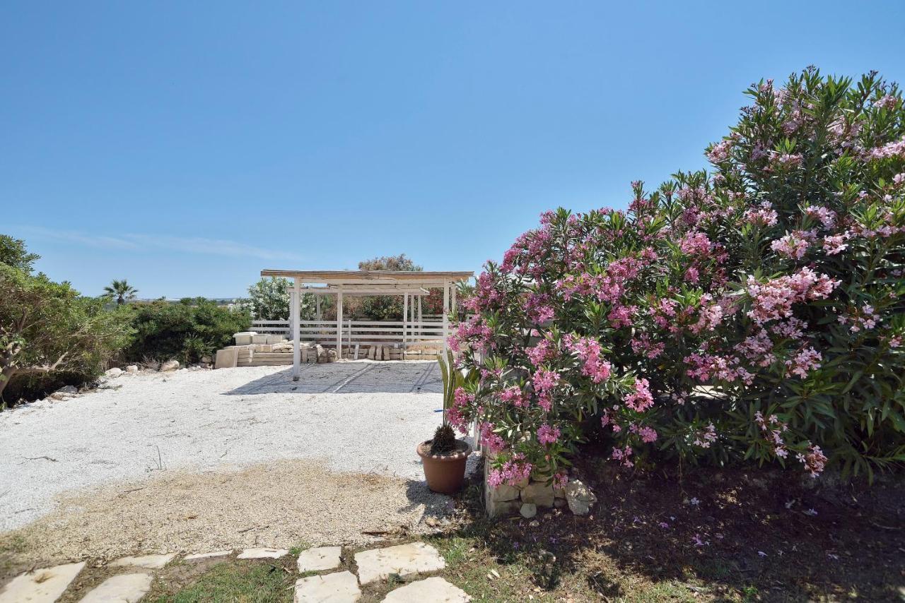Casa Con Accesso Al Mare Apartment Santa Maria Del Focallo Luaran gambar