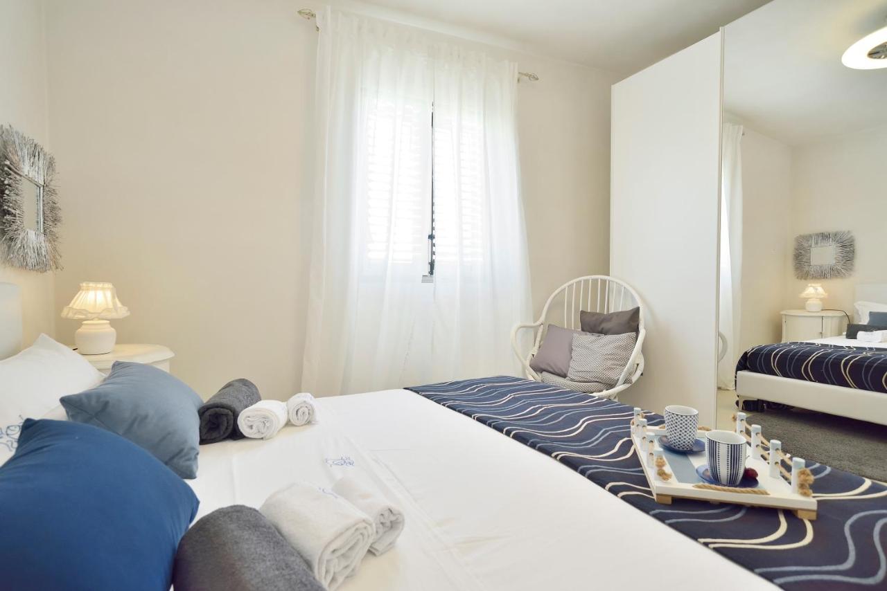 Casa Con Accesso Al Mare Apartment Santa Maria Del Focallo Luaran gambar