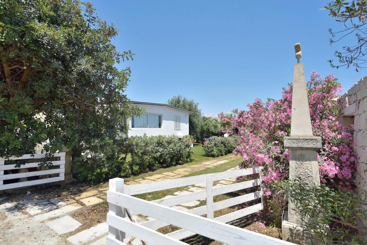 Casa Con Accesso Al Mare Apartment Santa Maria Del Focallo Luaran gambar