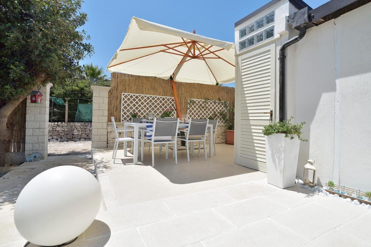Casa Con Accesso Al Mare Apartment Santa Maria Del Focallo Luaran gambar