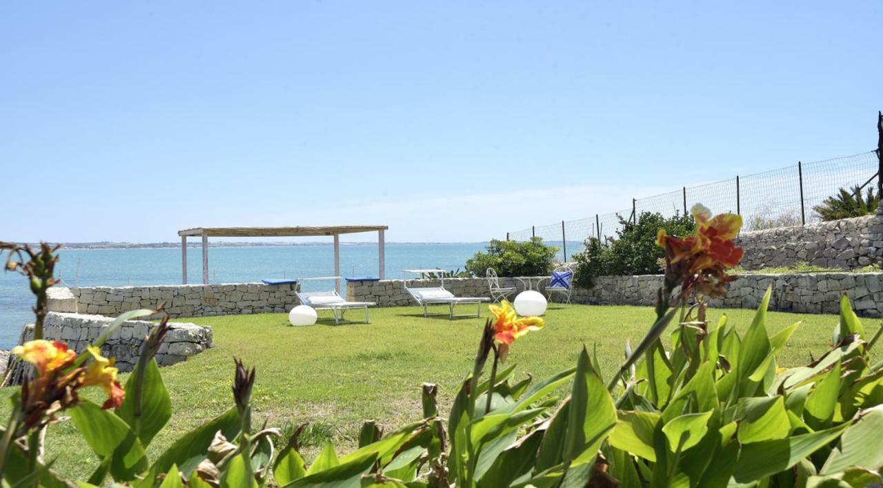 Casa Con Accesso Al Mare Apartment Santa Maria Del Focallo Luaran gambar